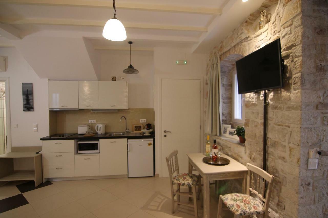 Nj Corfu Liston Apartments Bagian luar foto